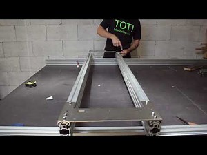 Cross rails assembly.