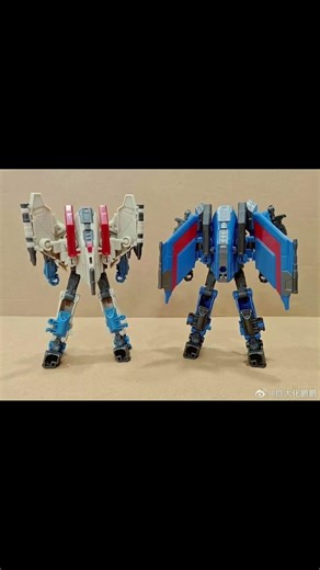In hand images of Transformers Studio Series Transformers One Thundercracker