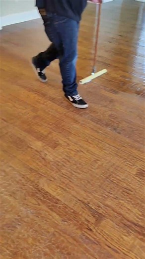 Hardwood Floor Refinishing | Polyurethane Application | San Antonio TX👑