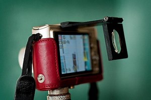 ClearViewer: A Folding High-Diopter Lens That Turns Your LCD Into an EVF