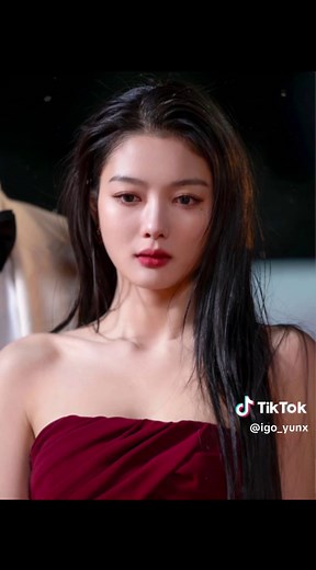 26歳の女優キムユジョンの美しさ
