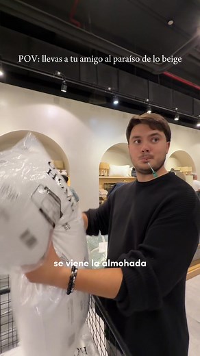 ¿Se está poniendo de moda el color beige?