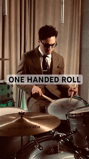 One handed roll #drums #buddyrich #jazz ‪@VaterPercussionUSA‬