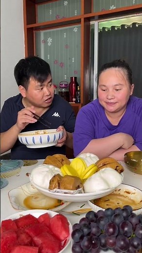 My husband wants to eat alone, today I will let you eat your fill. #funny