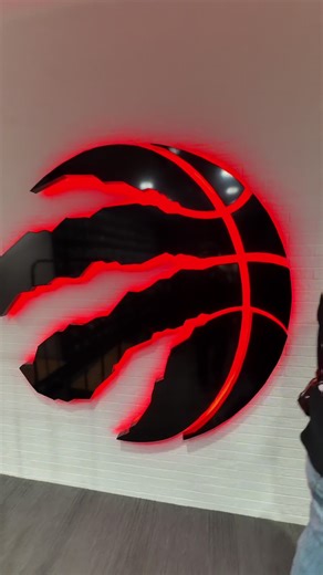 Try this out on your next Toronto trip! Scotiabank Arena Tours! 📍 #toronto #scotiabankarena #torontoraptors #torontomapleleafs #traveltiktok