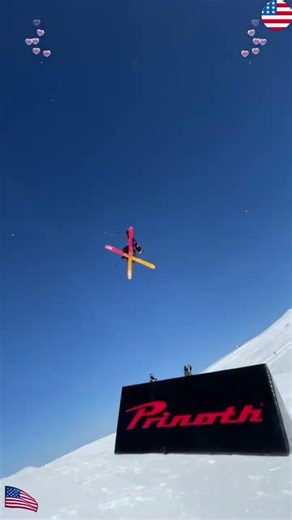 Ski Stunt Show#SkiTricks#ExtremeSkiing#FreestyleSkiing#CliffJumpingSki#SnowboardSlopestyle