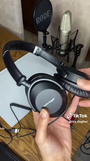 Setting Up My Mini Home Studio for Music Recording