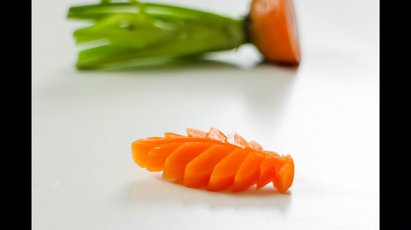 How to carve a perfect carrot leaf for beautiful vegetable garnishes