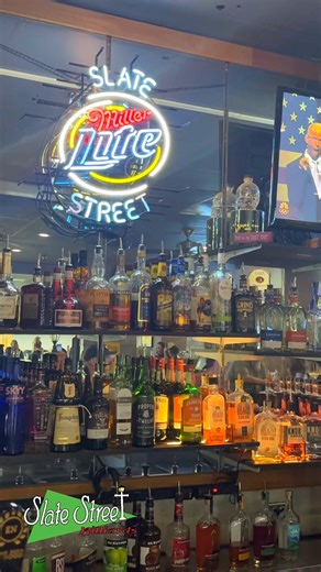 ✨ Date Night or Crew Night✨ Whether it’s date night or game night with the crew, we’ve got the perfect setup. Sharp tables, strong drinks, and good vibes only at Slate Street Billiards. See you under the lights tonight! https://www.slatestreetbilliards.com/ | Slate Street Billiards Bar and Grille