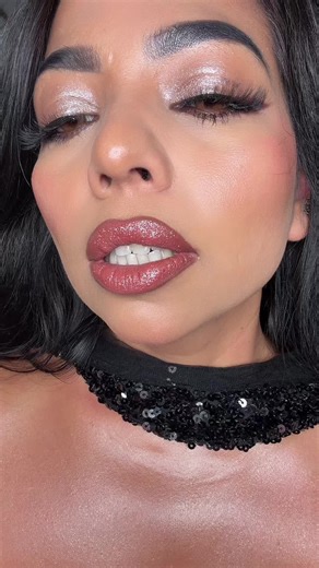 Create Stunning Glitter Lipstick with Sheglam Kit