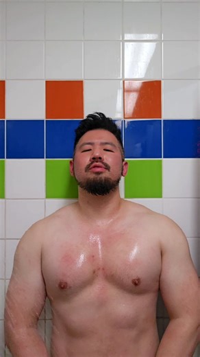 Justin Lin on Instagram: "Flex Flex. Lack of interesting content🤣~(more like too lazy to make something complicated😒) 還沒大到能不作弊手臂不動 . . . . . . . . #instagay #fitnessjourney #bear #gaybear #gayjock #gaymer #gayasian #gaytaiwan #gaychinese #gayfollow #level1_reset #hotasianguy #asianmen #asianbear #熊 #鬍子 #健身"