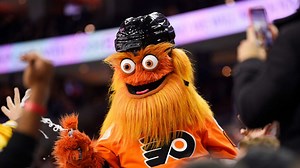 Philadelphia Flyers mascot Gritty accused of punching boy during photo shoot