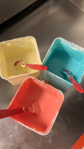 Custom Chocolate Letters Tutorial | Henna's Bakery