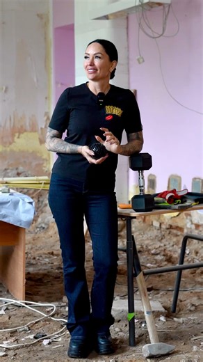 Kas tad tur video neuzfilmēt, tikai stāvi un runā!😆🤣 Un jā, paldies @RADADA par Ziemassētku dāvanu😁#joki | Meirānu muiža