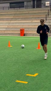 First touch and scanning drill! 👀🔴🟡 ➖ Great session with @felix_eeriksson, @jonathan_liljedahl & @filip_eeriksson 🌟 #freddieacademy | Freddie Academy