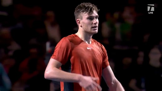 MATCH POINT: J. Draper def. H. Rune; UTS London F