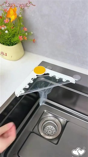 #fyp #tiktok #goodthings #过滤網兜#好物分享 lnstalling this filter on your faucet can prevent the drain from getting clogged.