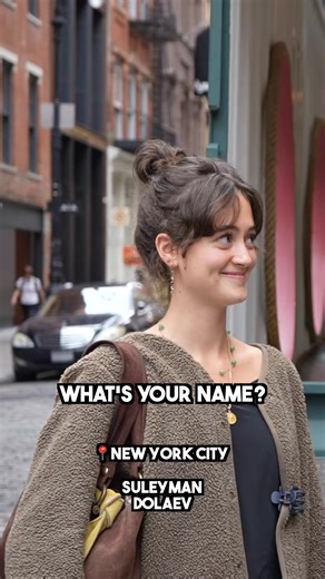She spends $2,000 living in NYC #streetinterview | Amelie Gutierrez