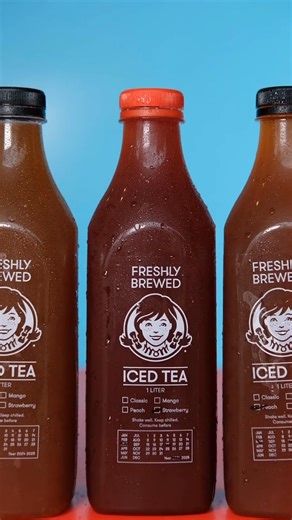Our Iced Tea comes in different flavors of refreshing! Which one is your favorite? 🍓🍑 Order our Litro Iced Teas TODAY pampalamig this summer! 🏖️ 🍓Strawberry Litro Iced Tea 🍑 Peach Litro Iced Tea 🍹 Litro Iced Tea #Wendys #WendysPH #IcedTea #SummerPH #PeachIcedTea #StrawberryIcedTea | Wendy's Philippines