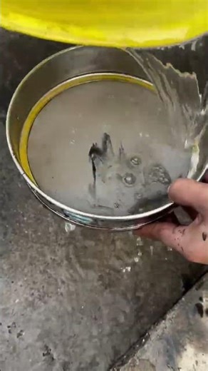 Screening Processing of Chromite Sand