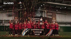 376K views · 10K reactions | This is the moment Wales finally got to lift the Six Nations trophy gbwls https://bit.ly/2PuOlg6 | ITV Wales | Facebook