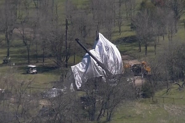 US surveillance balloon breaks free near Texas border and travels to Dallas area before crashing