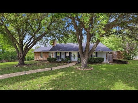 701 Raintree Rd, Fort Worth, TX
