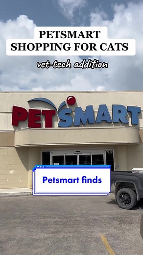 PetSmart Finds: Vet-Tech Addition for Cat Health