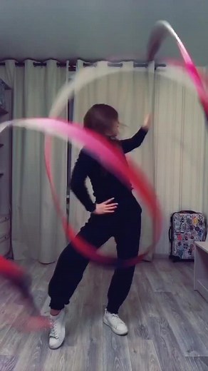 Hey! Hey! #girlfriend #avrillavigneoficial #dance #gymnastics #ribbon