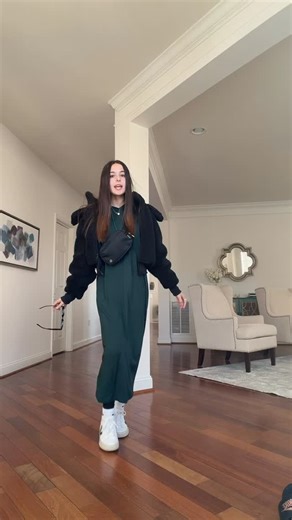 Align Active • Modest Athleisure & Streetwear on Instagram: "3 more of our bestseller remaining! Grab yours and treat yourself this holiday season ✨ #alignactive #modestfashion #ootd #modeststyle #maxidress"