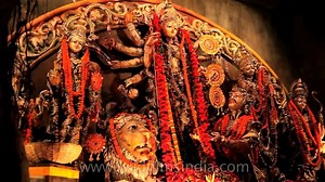 Traditional Durga Idol: Kolkata Durga puja - video Dailymotion