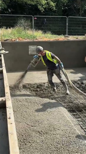 Building a Luxury Pool Fast With Sprayed Concrete | Apex Team in Action