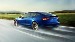 Tesla recalling more than 320K vehicles