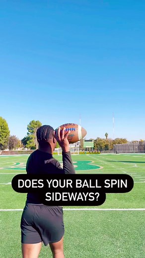 Try this to make your ball spin straight🔑 #weezyfootball #quarterback #qb #nfl #ncaa #football #sports #madden #collegefootball #highschoolfootball #training #workout