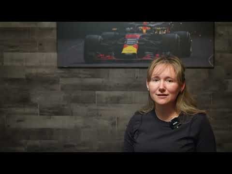 Putting the Squeeze on the Competition: Mercedes Trick Variable Compression Ratio Formula 1 Engine