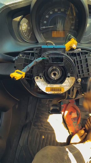 how to fix clock spring 🧑‍🔧🔧#instagood #technology #technician #trendingreels #instagram #mechanic #autotechnician #viralreels #follower #viralvideos | Fs autotechnician