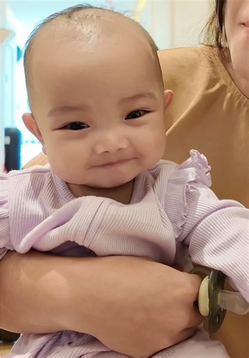5-Month-Old Baby Babbling 'Mama' - Heartwarming Moments