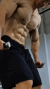 1M views · 31K reactions | training the lower chest muscles | gym motivation | Facebook