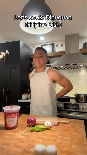 1.9M views · 57K reactions | Disclaimer this food is very native and specific to Filipinos, I know not everyone is gonna like it but don’t yuck my yum cause baby this be good, the only thing that’s missing is purple (white sticky bun pastry). #nurse #nurses #nurselife #nursehumor #nurseproblem #nursing #nursingschool #nursingstudent #nursejohnn #cooking #homecooking | Nurse Johnn | Facebook