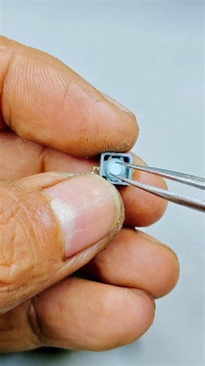 How to Fix a Push-On Switch with Contact Failure #ElectronicsRepair #DIYFix #TechHacks #ElectronicProjects #HowToFix | Giyan Circuit