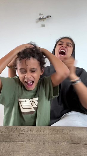 in all honesty though, I use this oil from @LeaLuo pretty much everyday! highly recommend!!🫶