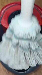 @Tidywithliz this is how I clean my twist mop 🥰 sorry it took so long to post I hope you enjoy 🫶🏼#mophead #CleanTok #fyp #viral #asmr | sophieshomediary