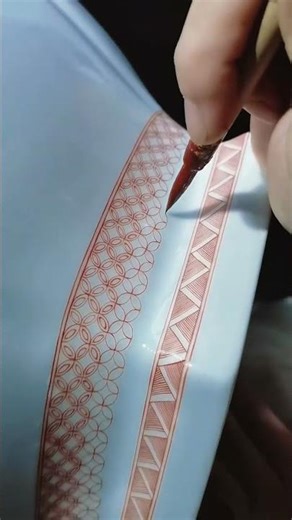 Jingdezhen's Master Ceramists: Unveiling the Art of Hand-Painted Porcelain