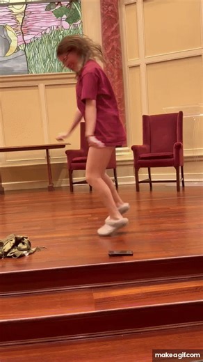 Gretchen dance on Make a GIF