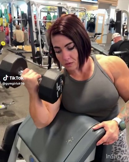 Bicep Curl Workout: Strength Training for Women