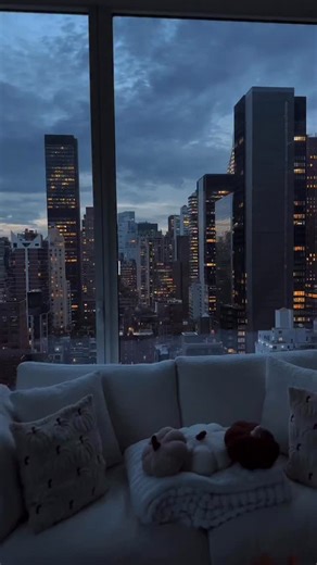 spend a cozy fall night with me 🍂🧸 selfcare, cookies, hot chocolate, & vampire diaries 🤎#cozy #fall #nightroutine #aesthetic #selfcare #home #girlythings #skincare #explore #fallvibes #cozyvibes #asmr | Elysian.living