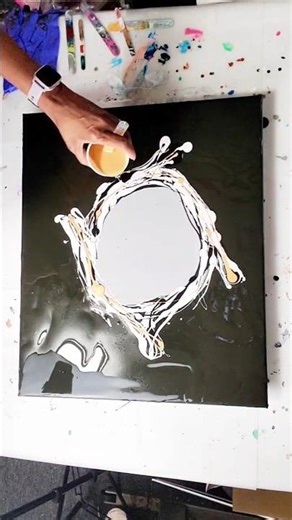 This painting took my art to another dimension #fluidartist #art