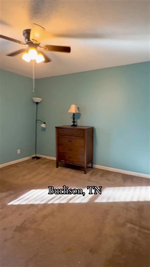 🌟FOR SALE🌟 163 Michelle St Burlison TN 38015 $195,000 https://www.homes.com/property/163-michelle-st-burlison-tn/m2vx57hrlywbd/ 3 bedrooms 🛏️ 1 bathroom 🚽 .46 acre lot 🌳 New windows 🪟 Separate Laundry Room Covered patio area Great backyard space Quiet Neighborhood ************ Under $200k, perfect starter home and/or something to add value to while living there! Schedule your showing ASAP. Christine Ramsden 901-592-7237 Collier Realtors 901-622-2000 | Christine Ramsden