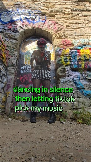 dancing in silence & TT picks the music #sadclown #clowncore #harlequin #jester #dragperformer #alt