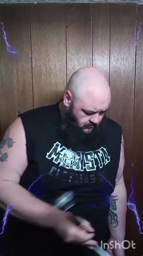 @ticklewickle555 @UKMachoman&UKUnderTaker #heman #80s #viking #sword #cosplayer